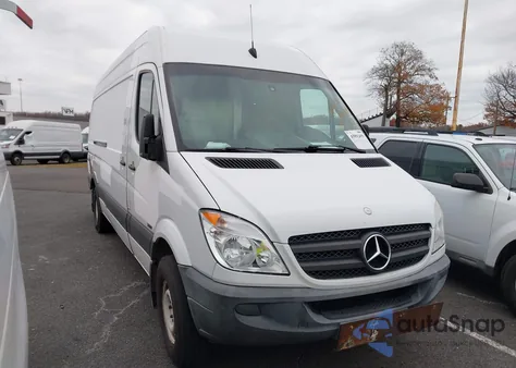 2011 Mercedes-Benz Sprinter 2500 High Roof from USA, damaged, VIN WD3PE8CB3B5609644